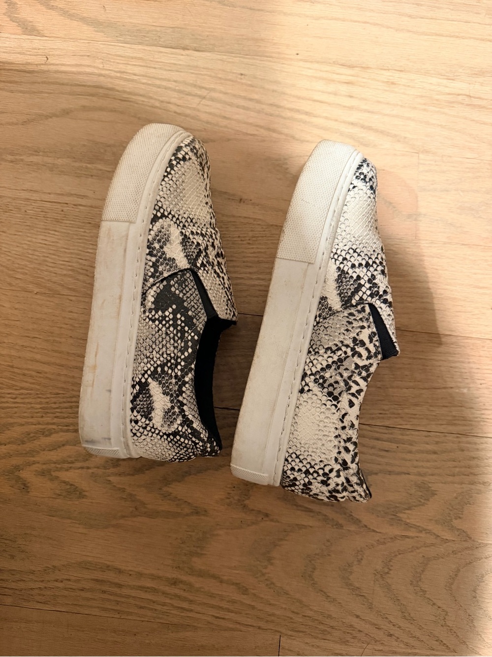 Slip-On Sneakers in Black & White Snake Print